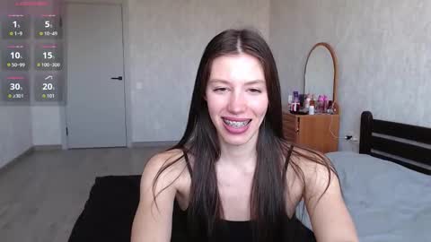 Snapshot of merry_sweets chatting on November 1, 11:34 am Emilia online show from November 1, 11:34 am