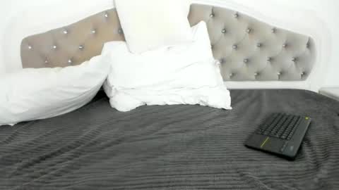 Mary online show from September 12, 6:02 am