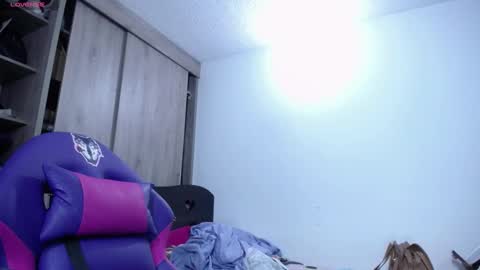 Snapshot of merylintiwg01 chatting on February 19, 4:55 am M online show from February 19, 4:55 am