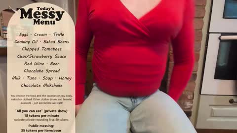 Snapshot of messyxdresser chatting on February 10, 10:25 pm messyxdresser online show from February 10, 10:25 pm
