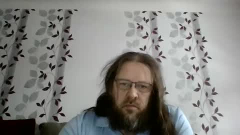 Snapshot of metallbuddy chatting on February 6, 7:45 am ask me online show from February 6, 7:45 am