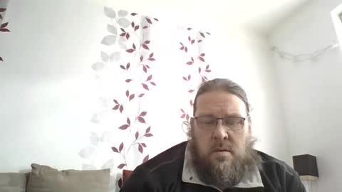 Snapshot of metallbuddy chatting on February 17, 9:50 am ask me online show from February 17, 9:50 am