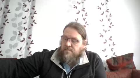 Snapshot of metallbuddy chatting on February 19, 8:43 am ask me online show from February 19, 8:43 am