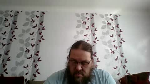 Snapshot of metallbuddy chatting on February 21, 9:54 am ask me online show from February 21, 9:54 am