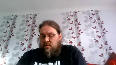 Snapshot of metallbuddy chatting on February 27, 7:52 am ask me online show from February 27, 7:52 am