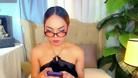 myka online show from September 23, 11:35 am