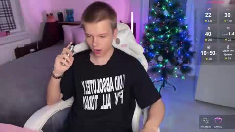 Snapshot of metratok chatting on December 15, 1:37 pm Arthur online show from December 15, 1:37 pm