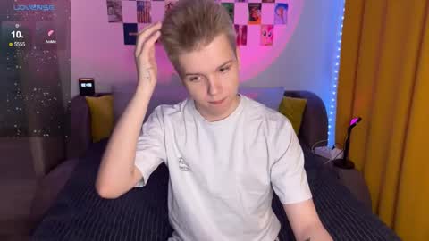 Arthur online show from January 8, 6:37 am