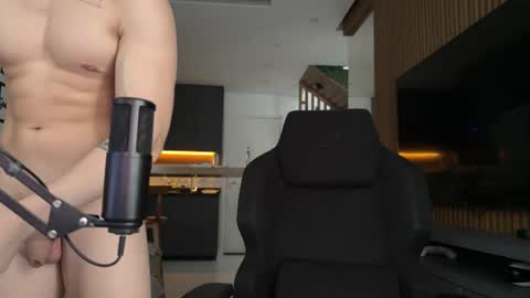 Snapshot of mettew22cm chatting on July 2, 5:08 pm mettew22cm online show from July 2, 5:08 pm