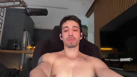 Snapshot of mettew22cm chatting on July 21, 3:58 pm mettew22cm online show from July 21, 3:58 pm