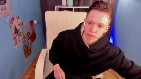 MEVERIK OUSHEN online show from April 2, 7:06 am