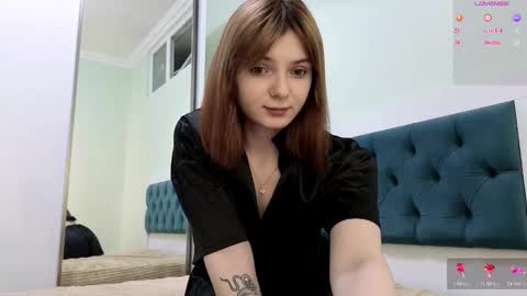 Snapshot of mevis_li chatting on February 26, 9:36 pm Mavis online show from February 26, 9:36 pm