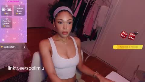 Snapshot of mew2wo chatting on November 24, 7:19 am mew2wo online show from November 24, 7:19 am