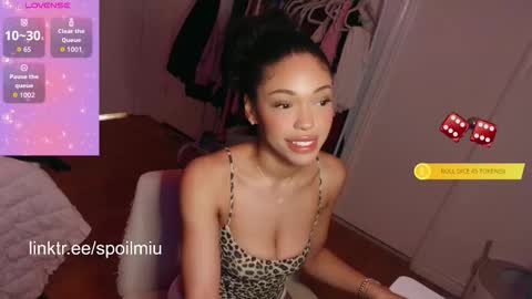 Snapshot of mew2wo chatting on December 2, 9:03 am mew2wo online show from December 2, 9:03 am