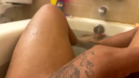 Snapshot of mexbando chatting on January 13, 4:19 pm CUMSHOW online show from January 13, 4:19 pm