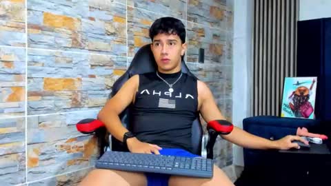 Snapshot of mexwilliams chatting on November 3, 12:39 pm mexwilliams online show from November 3, 12:39 pm