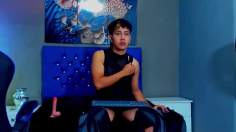 Snapshot of mexwilliams chatting on November 25, 1:22 pm mexwilliams online show from November 25, 1:22 pm