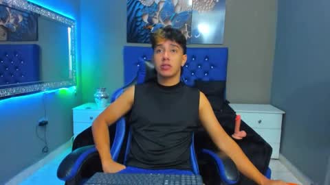 Snapshot of mexwilliams chatting on November 27, 1:13 pm mexwilliams online show from November 27, 1:13 pm