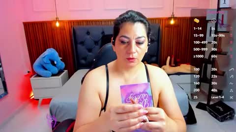 meylagia online show from January 8, 3:09 am