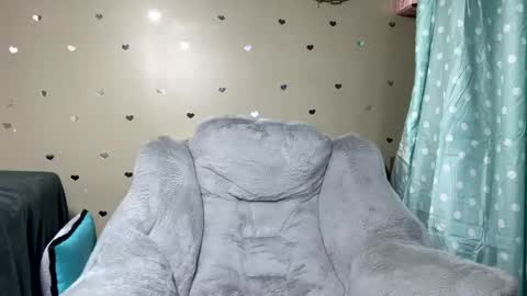 Snapshot of mezzy69 chatting on December 11, 6:31 pm mezzy69 online show from December 11, 6:31 pm