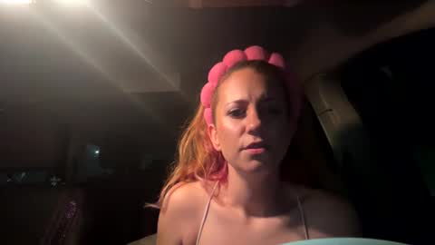 Snapshot of mezzy69 chatting on February 6, 9:53 am mezzy69 online show from February 6, 9:53 am