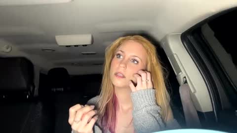 Snapshot of mezzy69 chatting on February 24, 9:32 am mezzy69 online show from February 24, 9:32 am