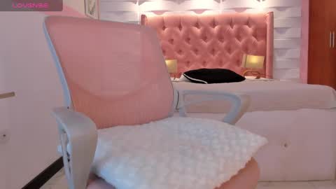 Snapshot of mhellissaw chatting on January 2, 8:49 am melissa online show from January 2, 8:49 am