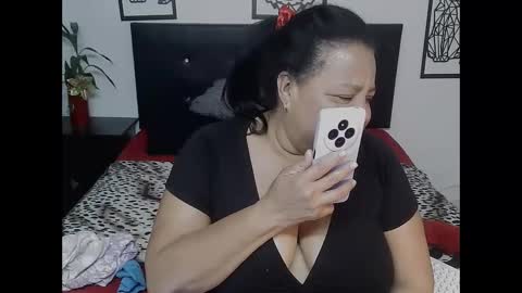 mhia1972 online show from November 22, 6:07 pm