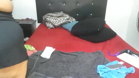 mhia1972 online show from February 10, 5:06 pm