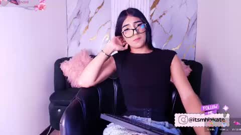 Mhia Kate online show from June 18, 11:47 am