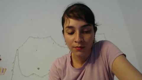 Snapshot of mi776988607072 chatting on December 4, 6:39 pm mi776988607072 online show from December 4, 6:39 pm
