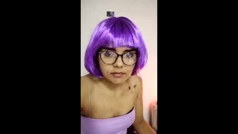 Snapshot of mi_chiquitabebe chatting on May 14, 6:09 am mi_chiquitabebe online show from May 14, 6:09 am