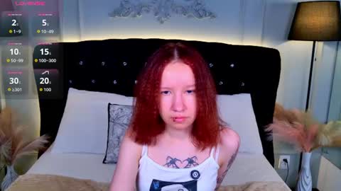 Snapshot of mi_mi_mia chatting on July 21, 6:10 pm Mia online show from July 21, 6:10 pm