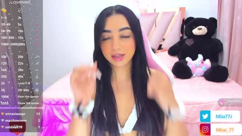 Mia online show from December 7, 2:31 am