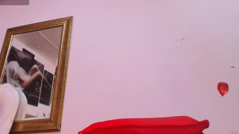 Emi online show from February 27, 7:47 pm