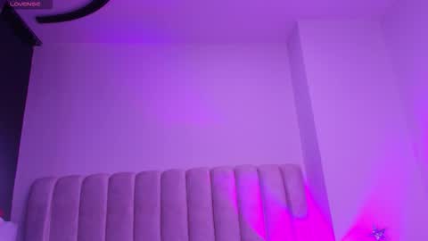 Emi online show from January 8, 7:16 pm