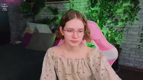 mia__mooore online show from February 15, 1:52 pm