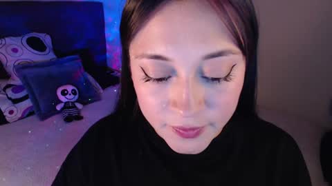 mia online show from February 2, 11:53 pm