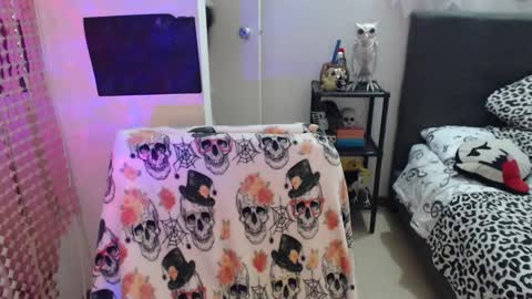 mia online show from September 26, 9:52 pm