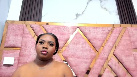 Snapshot of mia_alvares chatting on June 7, 11:47 am Mia online show from June 7, 11:47 am