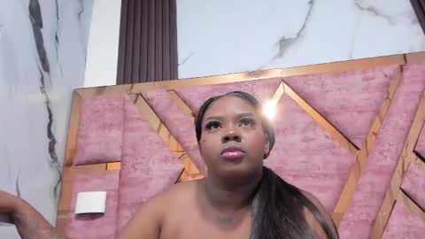 Snapshot of mia_alvares chatting on August 1, 11:53 am Mia online show from August 1, 11:53 am