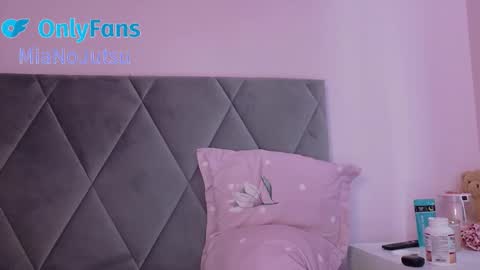 mia_angel online show from September 26, 2:21 pm