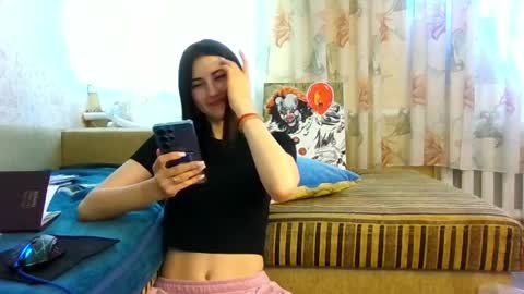 Snapshot of mia_beauti_live chatting on June 4, 10:10 am mia_beauti_live online show from June 4, 10:10 am