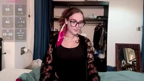 Snapshot of mia_boone chatting on September 15, 4:40 pm mia_boone online show from September 15, 4:40 pm
