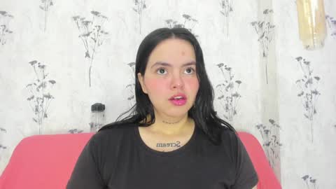 Snapshot of mia_candy_0 chatting on January 18, 12:04 pm Mia online show from January 18, 12:04 pm