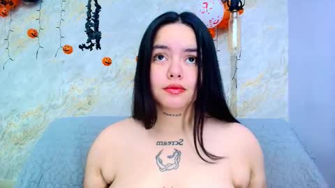 Snapshot of mia_candy_0 chatting on November 10, 12:04 pm Mia online show from November 10, 12:04 pm