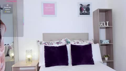 Snapshot of mia_cano_ chatting on November 11, 4:40 pm Mia Cano online show from November 11, 4:40 pm