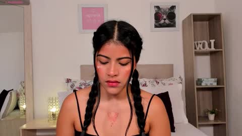 Snapshot of mia_cano_ chatting on November 17, 2:12 pm Mia Cano online show from November 17, 2:12 pm