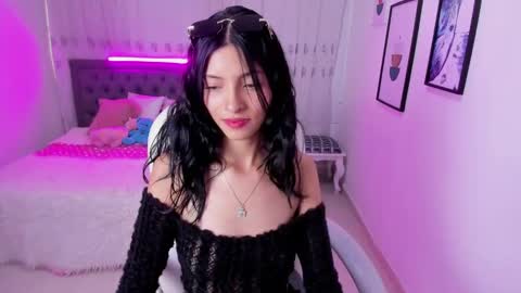 Snapshot of mia_clay1 chatting on November 11, 8:09 pm Mia online show from November 11, 8:09 pm