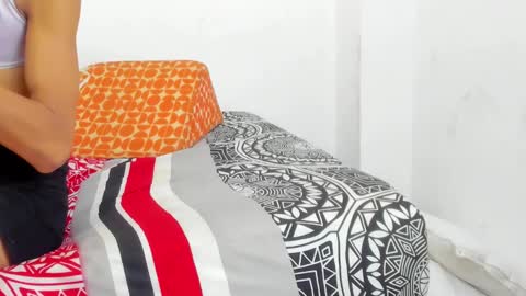 Snapshot of mia_conde1_ chatting on February 4, 1:06 pm Mia Conde online show from February 4, 1:06 pm